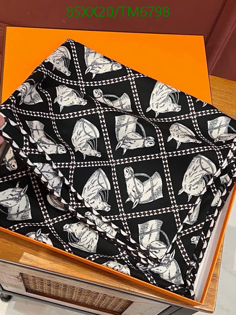 Hermes-Scarves Code: TM6798 $: 85USD