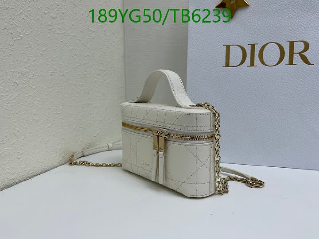 Dior-Bags(5A) Code: TB6239 $: 189USD