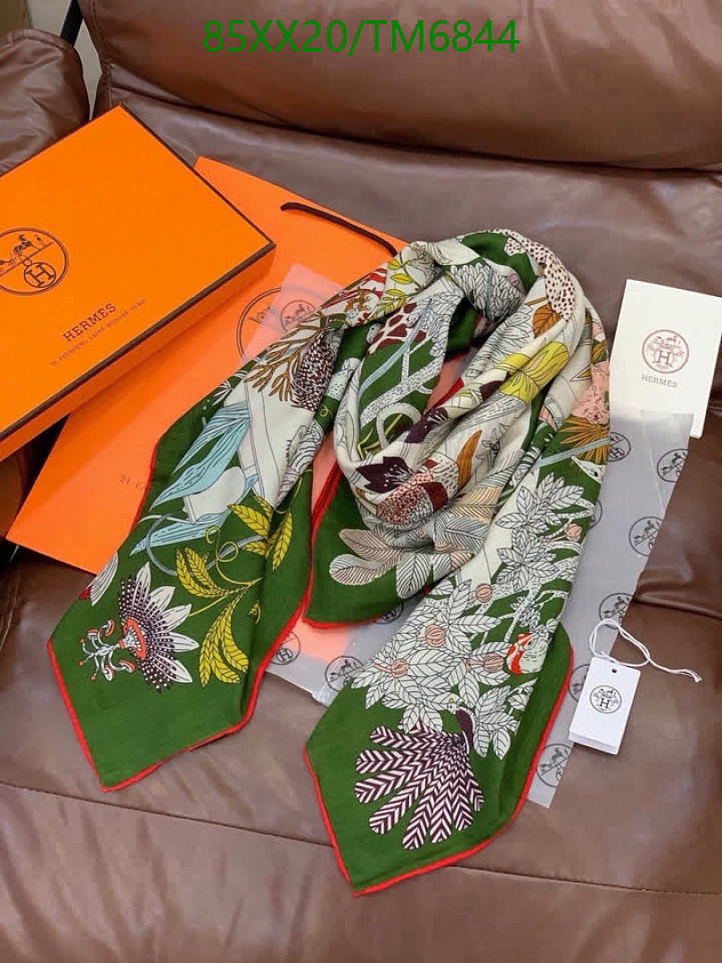 Hermes-Scarves Code: TM6844 $: 85USD