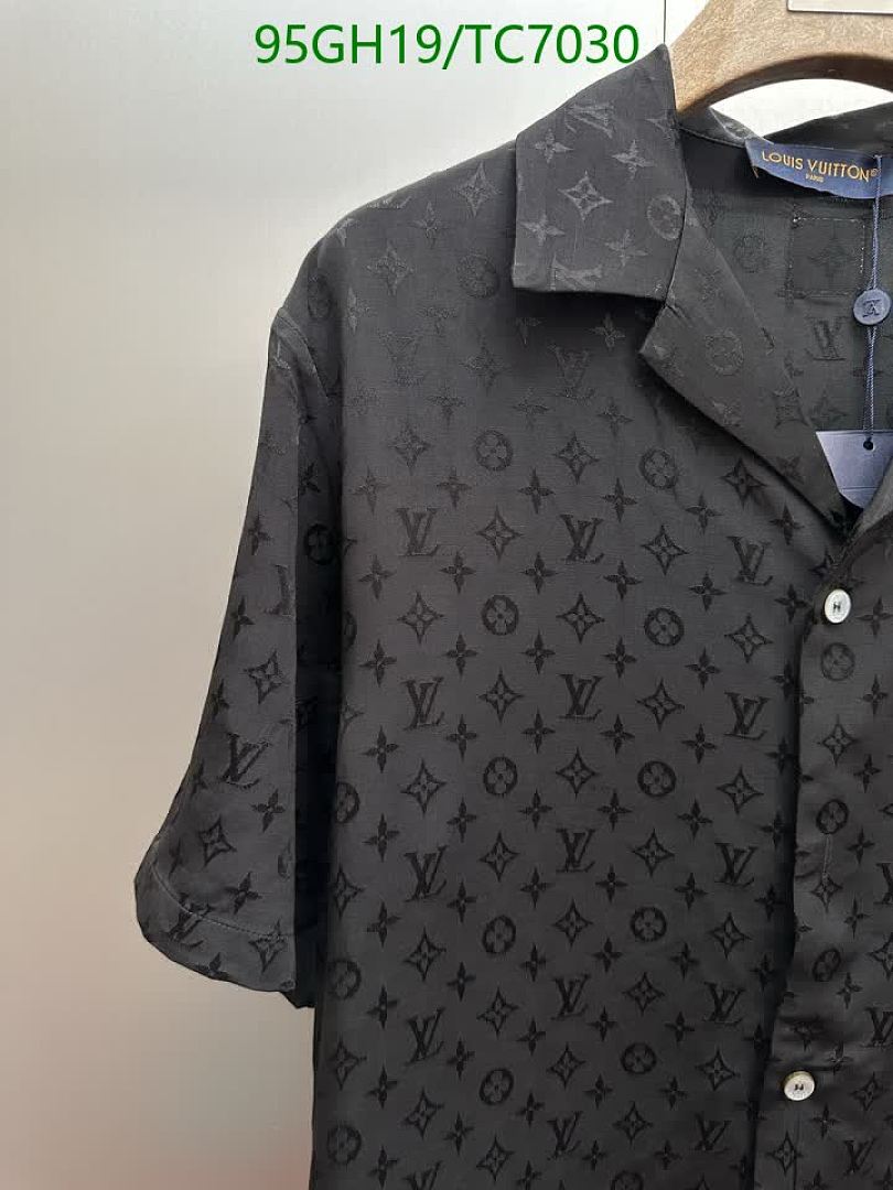 LV-Clothing Code: TC7030 $: 95USD
