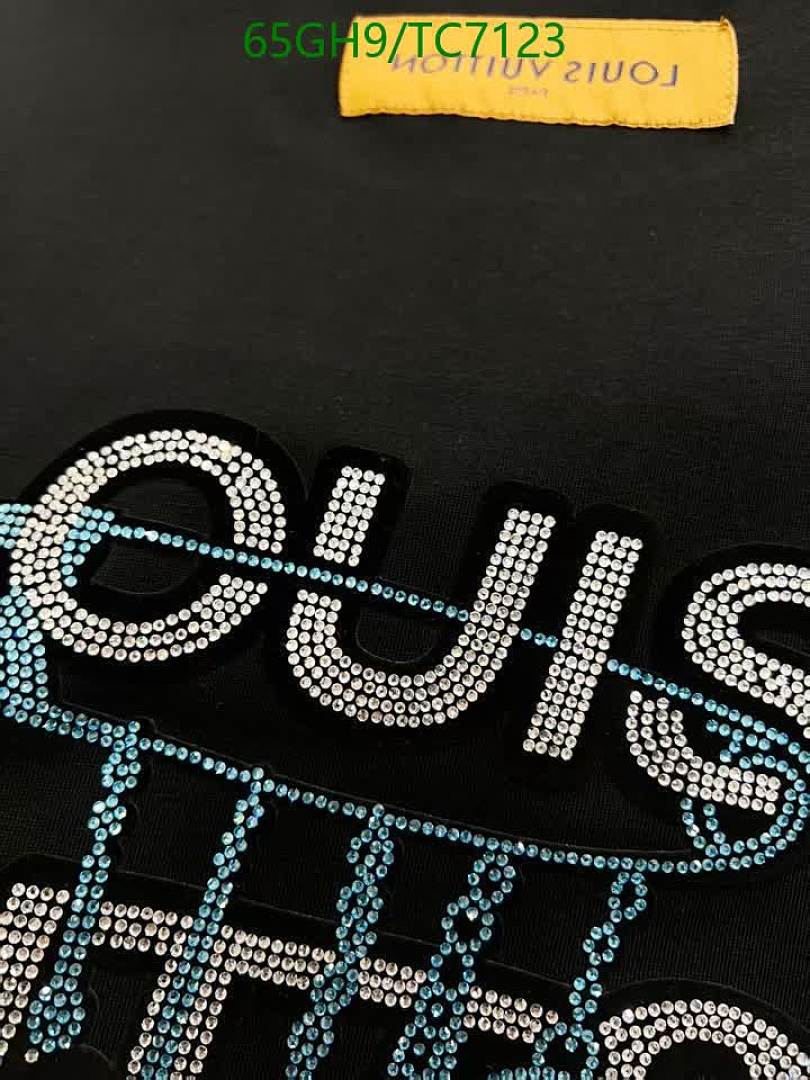 LV-Clothing Code: TC7123 $: 65USD
