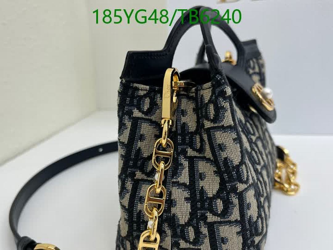 Dior-Bags(5A) Code: TB6240 $: 185USD