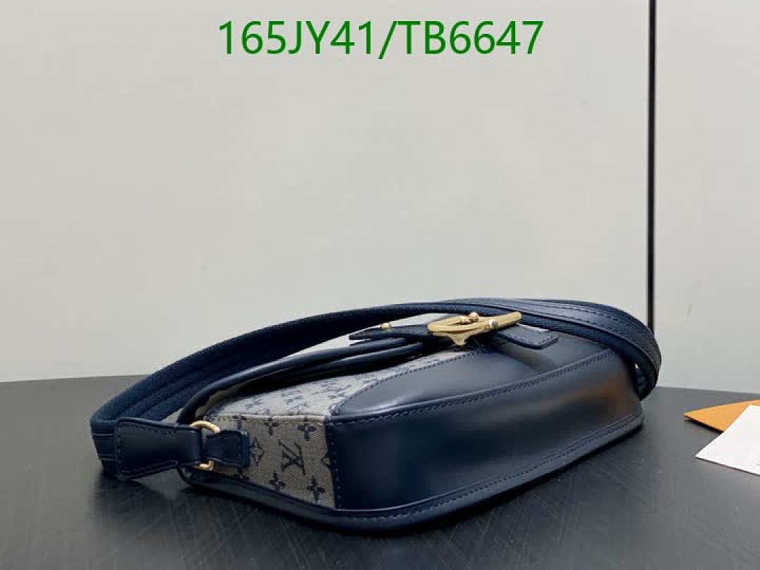 LV-Bags(5A) Code: TB6647 $: 165USD