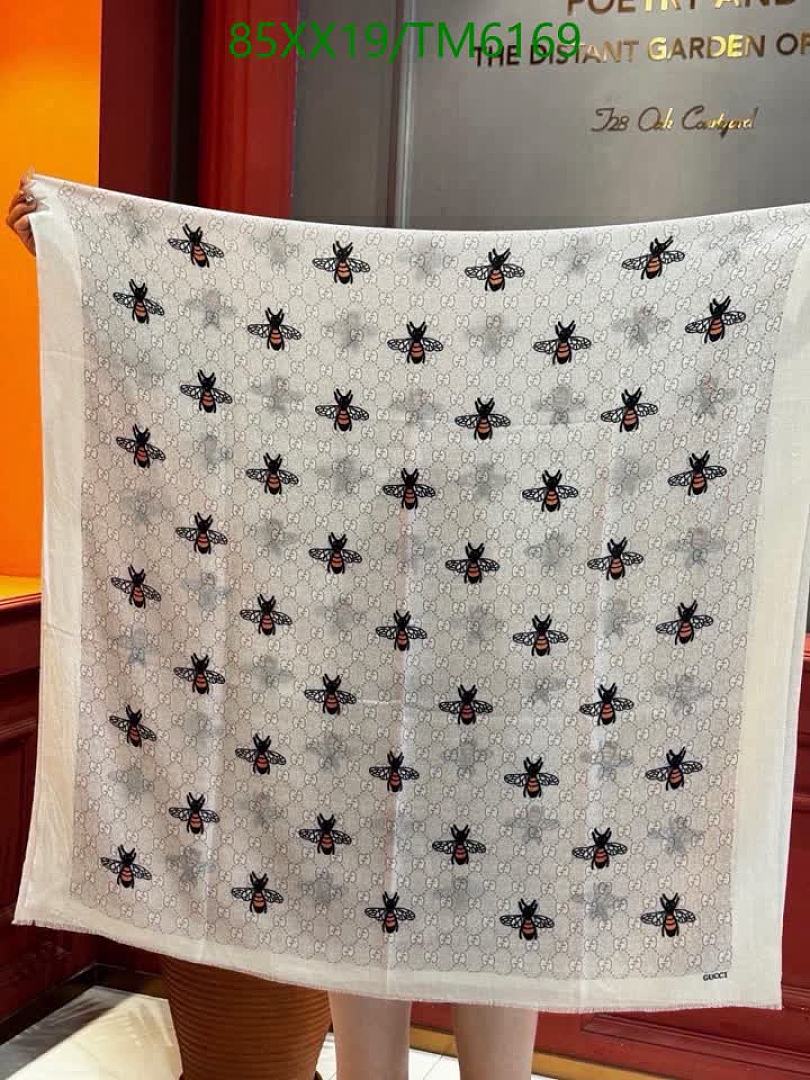 Hermes-Scarves Code: TM6169 $: 85USD