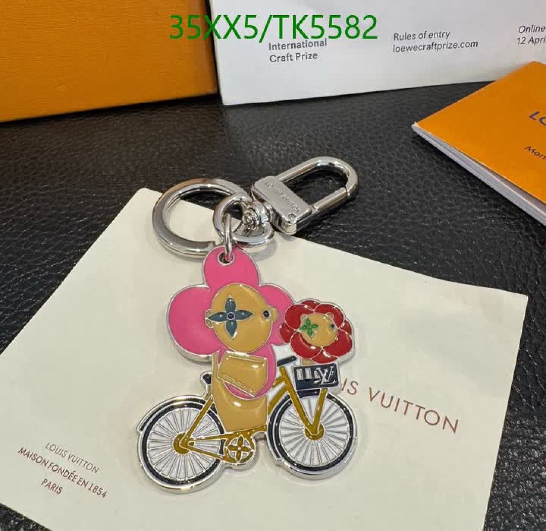 LV-Keychains & Bag Charms Code: TK5582 $: 35USD