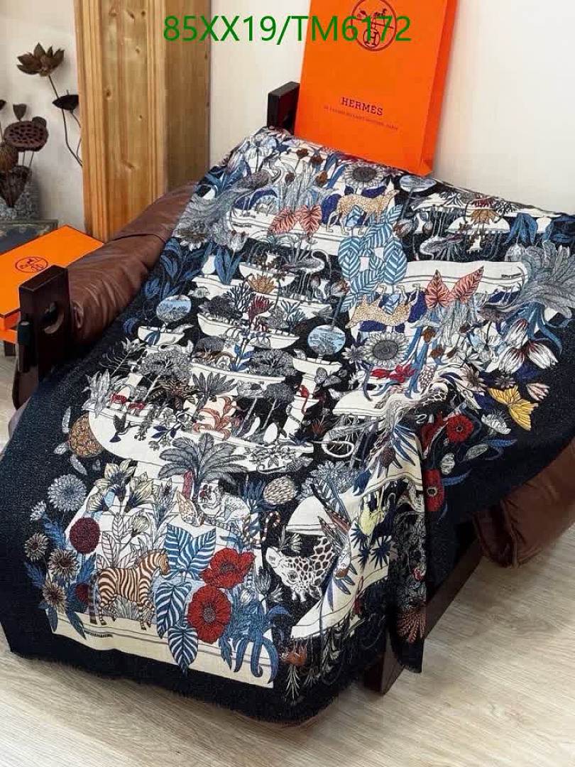 Hermes-Scarves Code: TM6172 $: 85USD