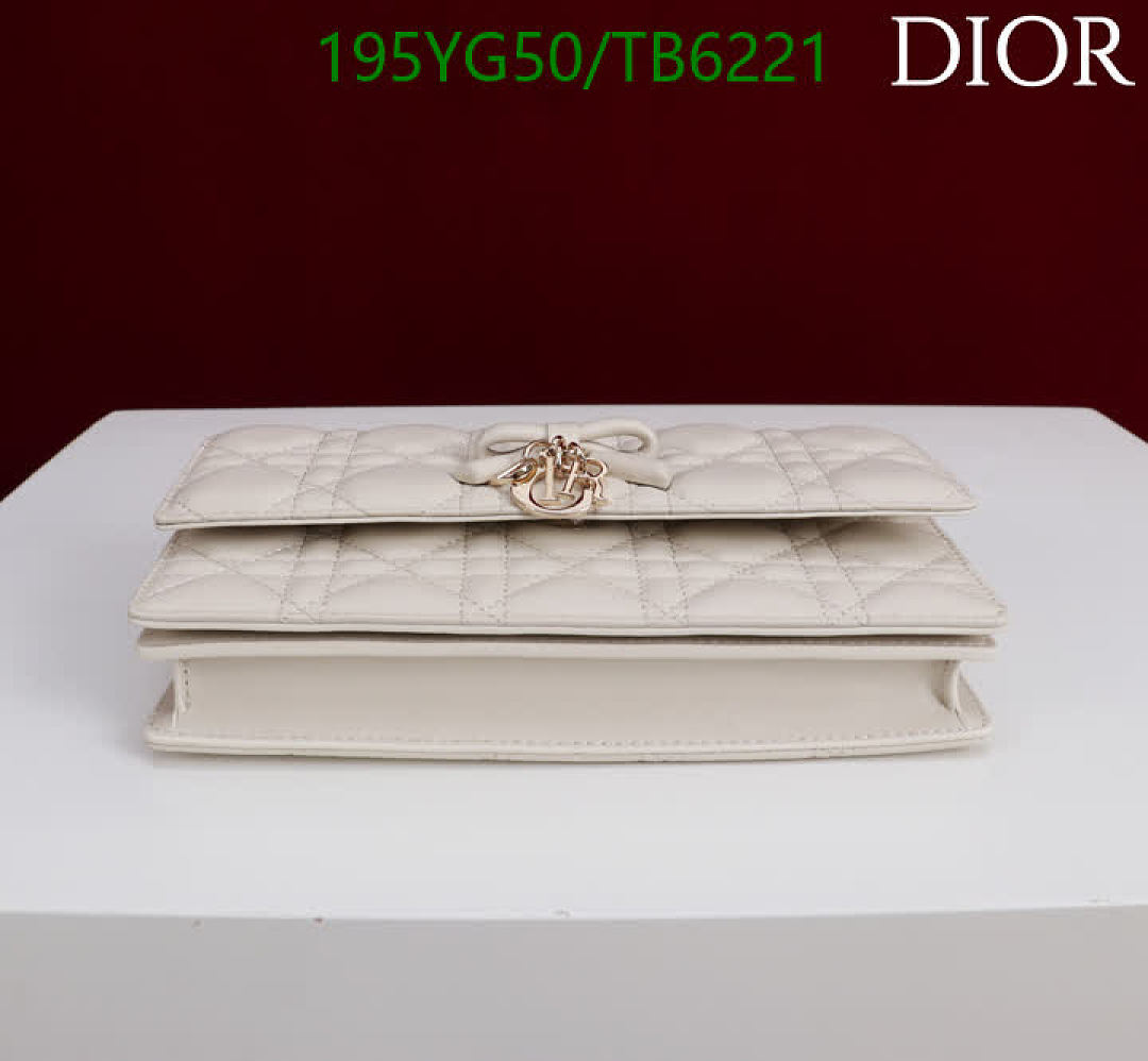 Dior-Bags(5A) Code: TB6221 $: 195USD