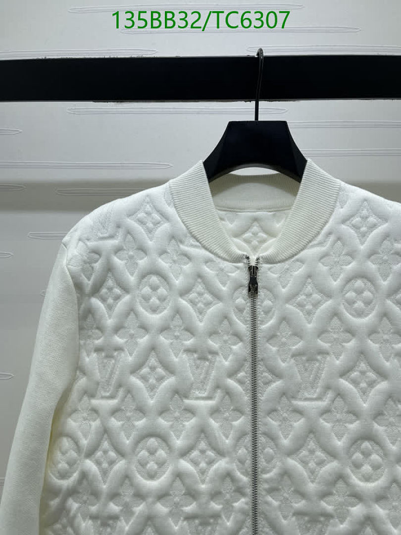 LV-Clothing Code: TC6307 $: 135USD