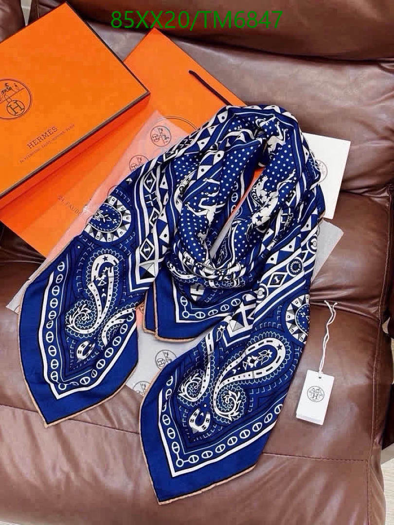 Hermes-Scarves Code: TM6847 $: 85USD