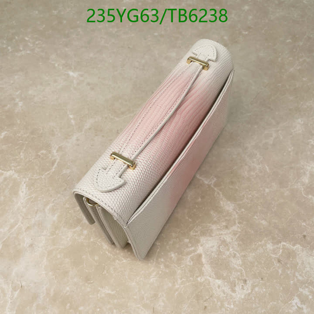 Dior-Bags(5A) Code: TB6238 $: 235USD
