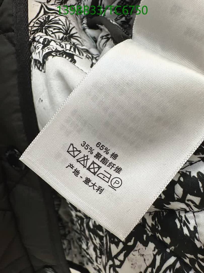 Dior-Clothing Code: TC6750 $: 139USD
