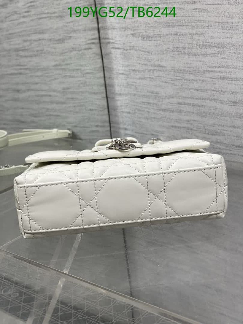 Dior-Bags(5A) Code: TB6244 $: 199USD