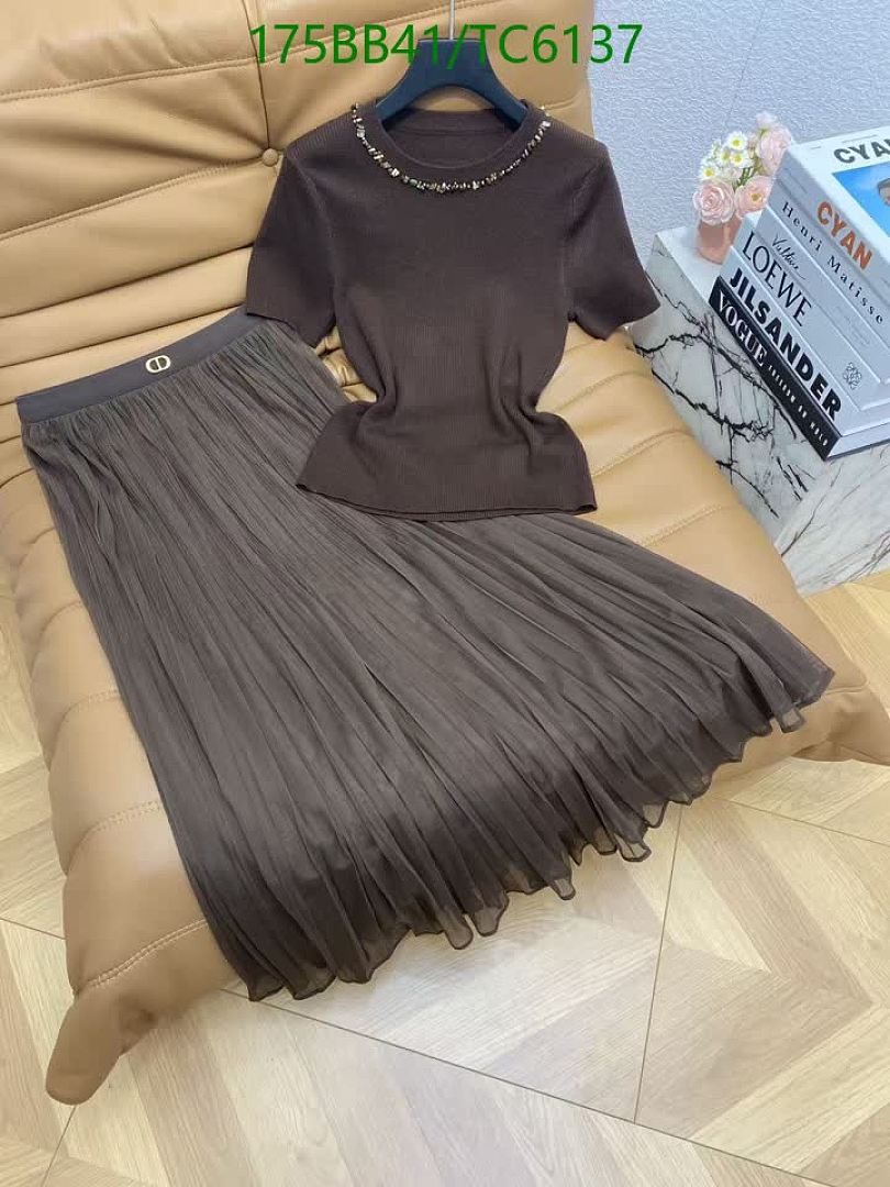 Dior-Clothing Code: TC6137 $: 175USD