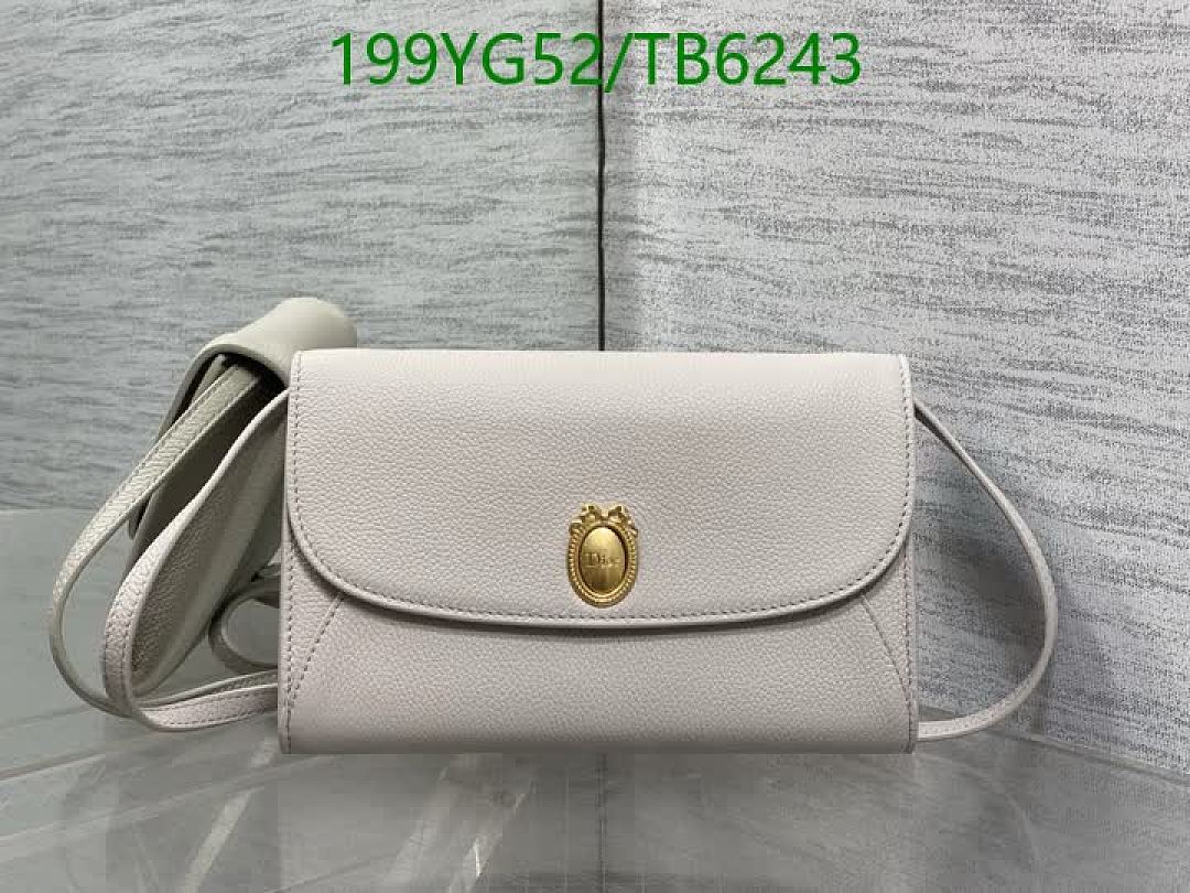 Dior-Bags(5A) Code: TB6243 $: 199USD
