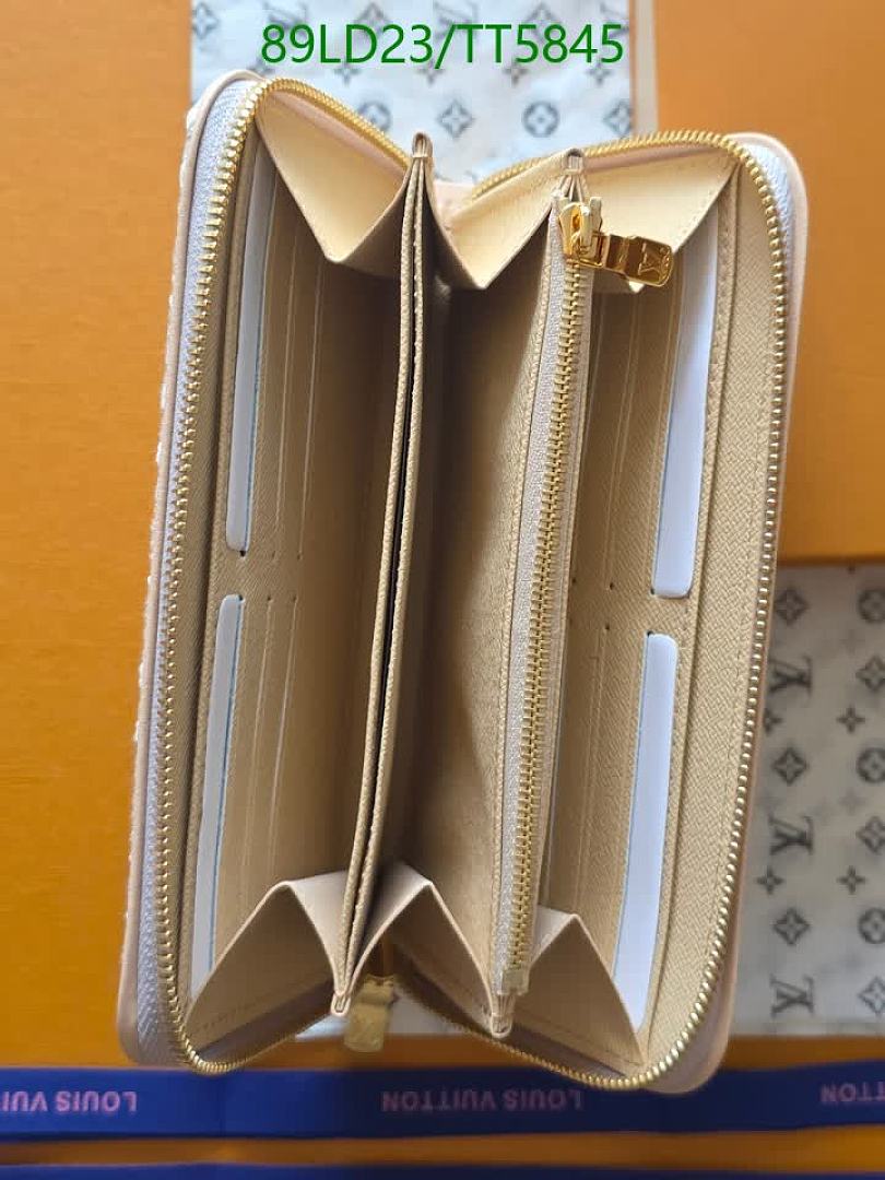 LV-Wallets(5A) Code: TT5845 $: 89USD