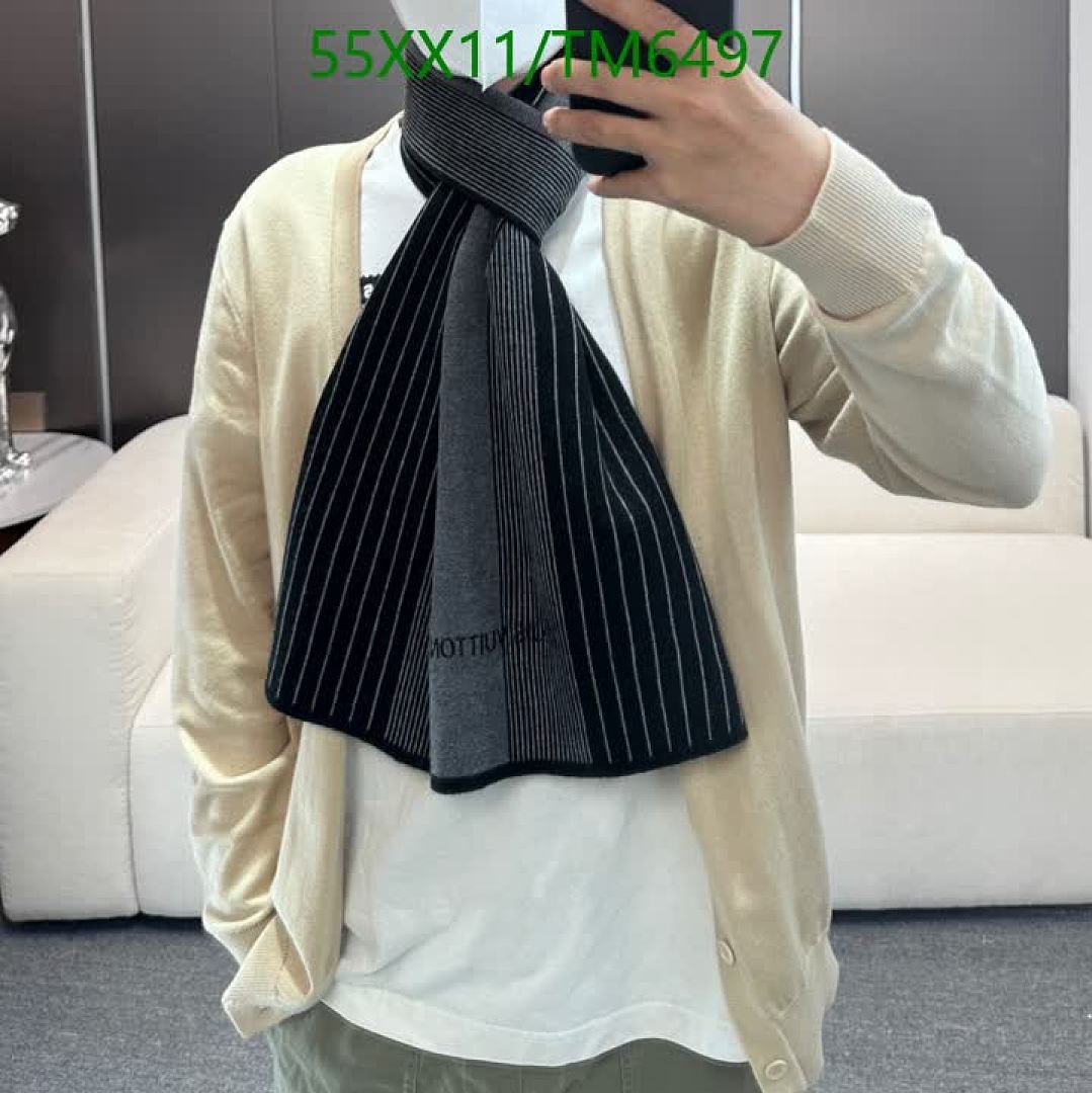 LV-Scarves Code: TM6497 $: 55USD