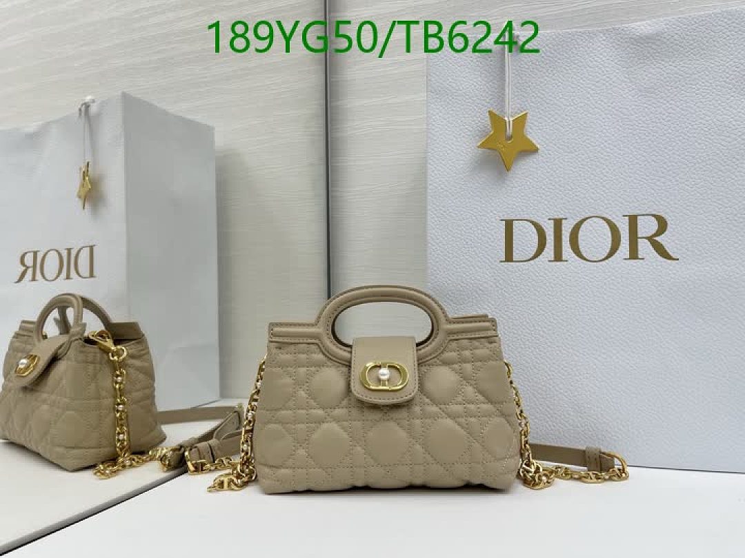 Dior-Bags(5A) Code: TB6242 $: 189USD