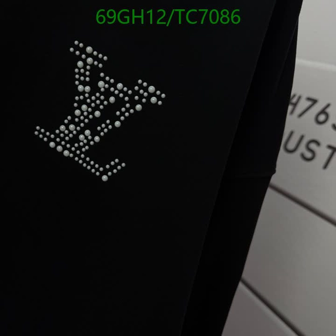 LV-Clothing Code: TC7086 $: 69USD