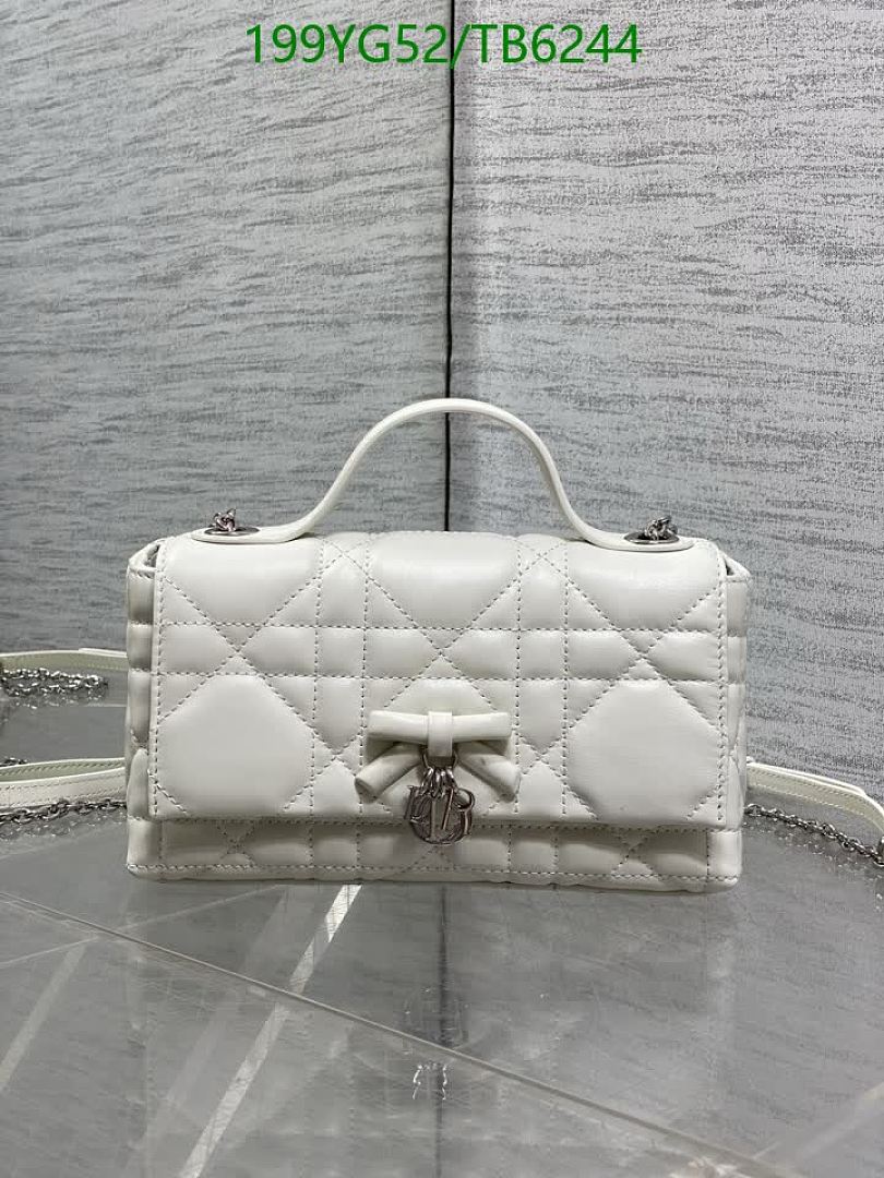 Dior-Bags(5A) Code: TB6244 $: 199USD