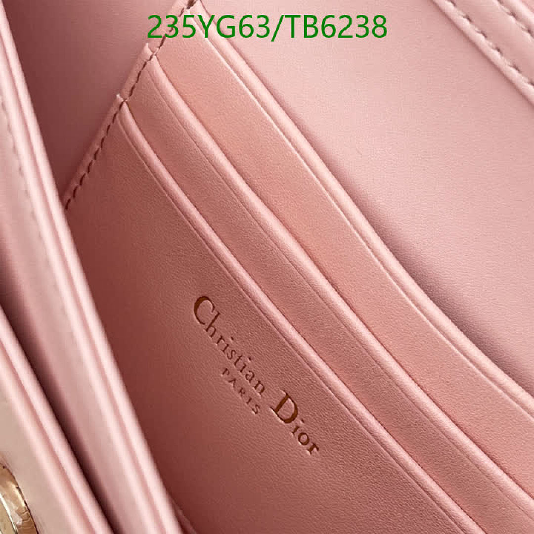 Dior-Bags(5A) Code: TB6238 $: 235USD