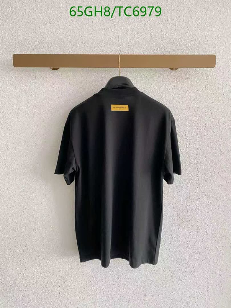 LV-Clothing Code: TC6979 $: 65USD