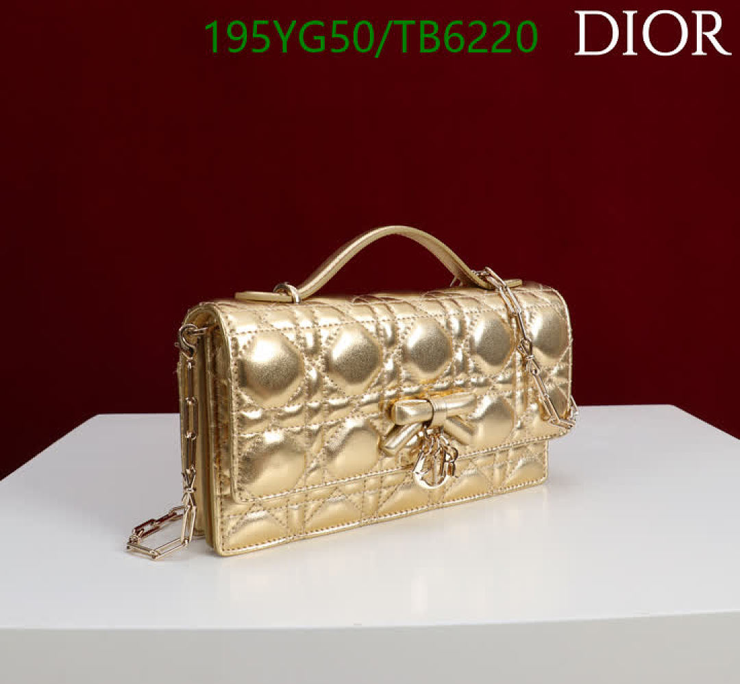 Dior-Bags(5A) Code: TB6220 $: 195USD