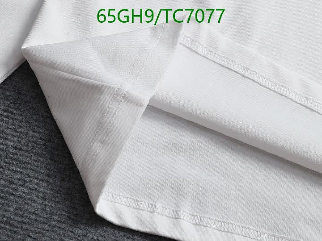 LV-Clothing Code: TC7077 $: 65USD