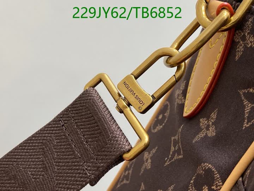 LV-Bags(5A) Code: TB6852 $: 229USD