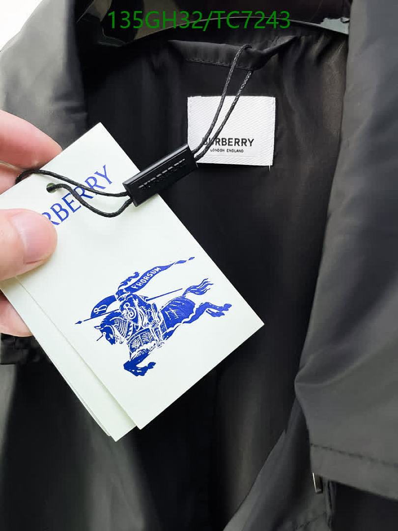 Burberry-Clothing Code: TC7243 $: 135USD