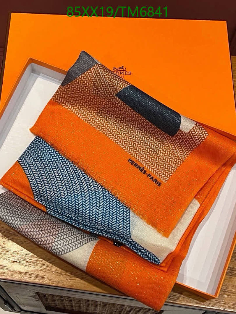 Hermes-Scarves Code: TM6841 $: 85USD