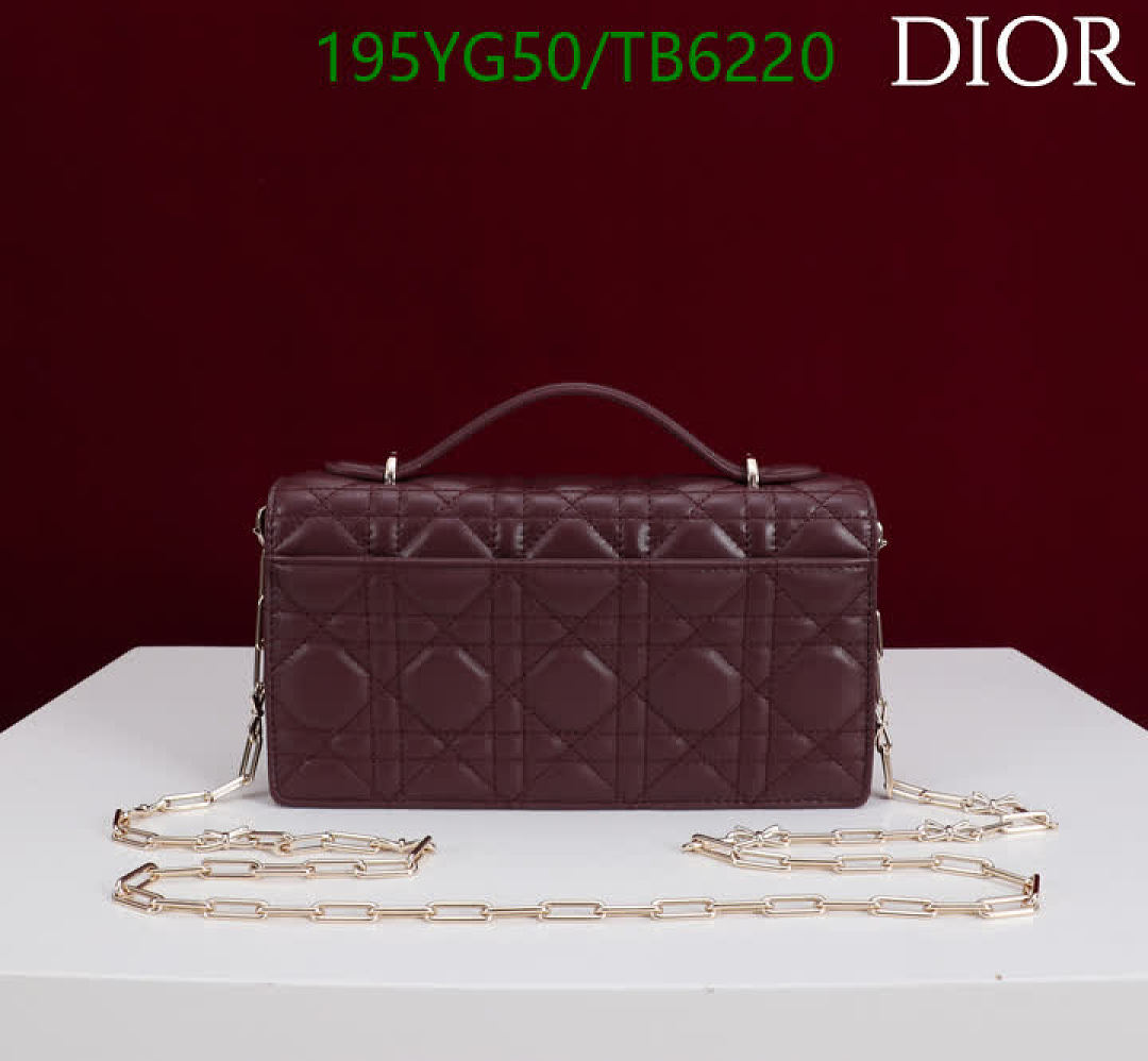 Dior-Bags(5A) Code: TB6220 $: 195USD