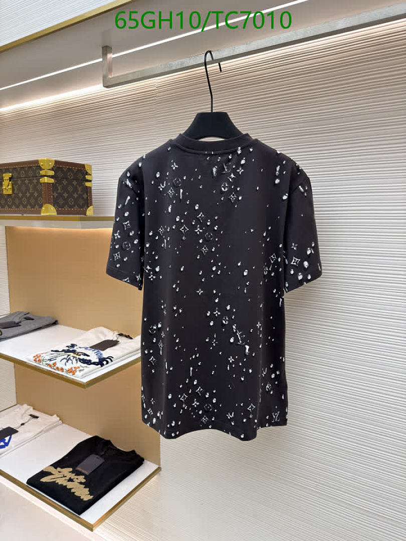 LV-Clothing Code: TC7010 $: 65USD