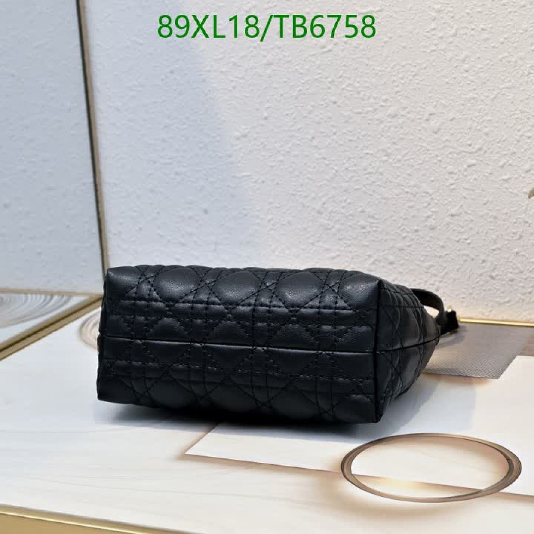 Dior-Bags(4A) Code: TB6758 $: 89USD