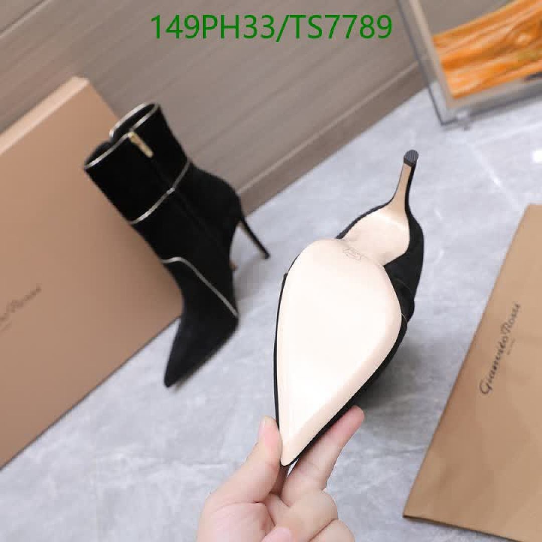 Gianvito Rossi-Shoes(Women) Code: TS7789 $: 149USD