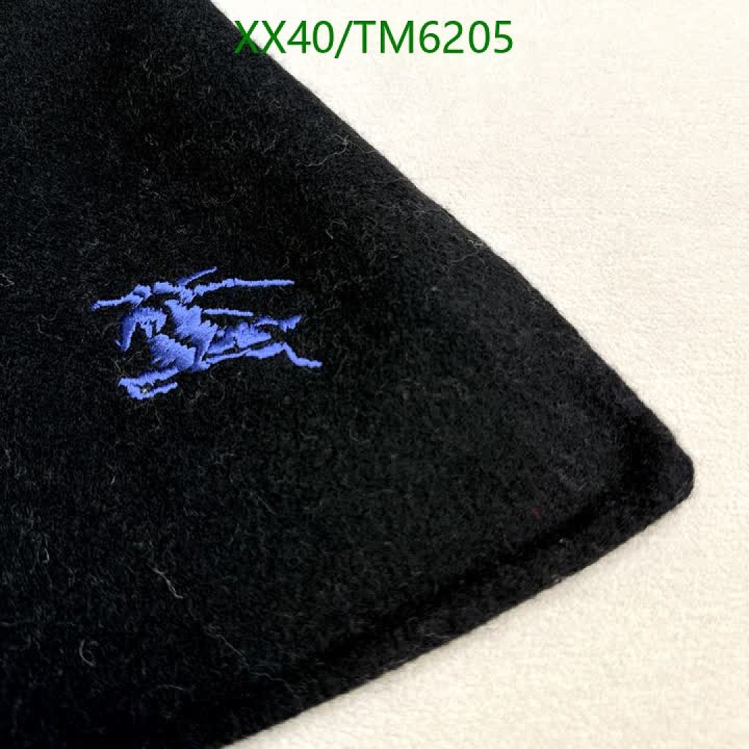 Burberry-Scarves Code: TM6205 $: 40USD