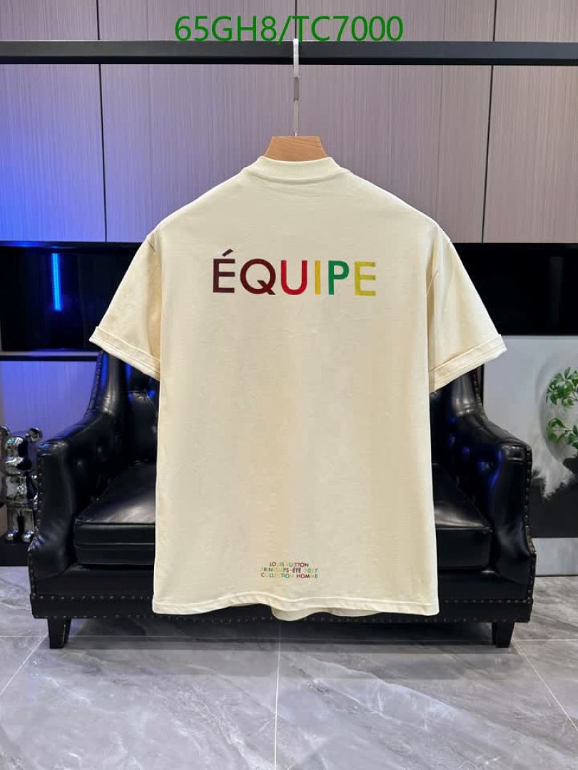 LV-Clothing Code: TC7000 $: 65USD
