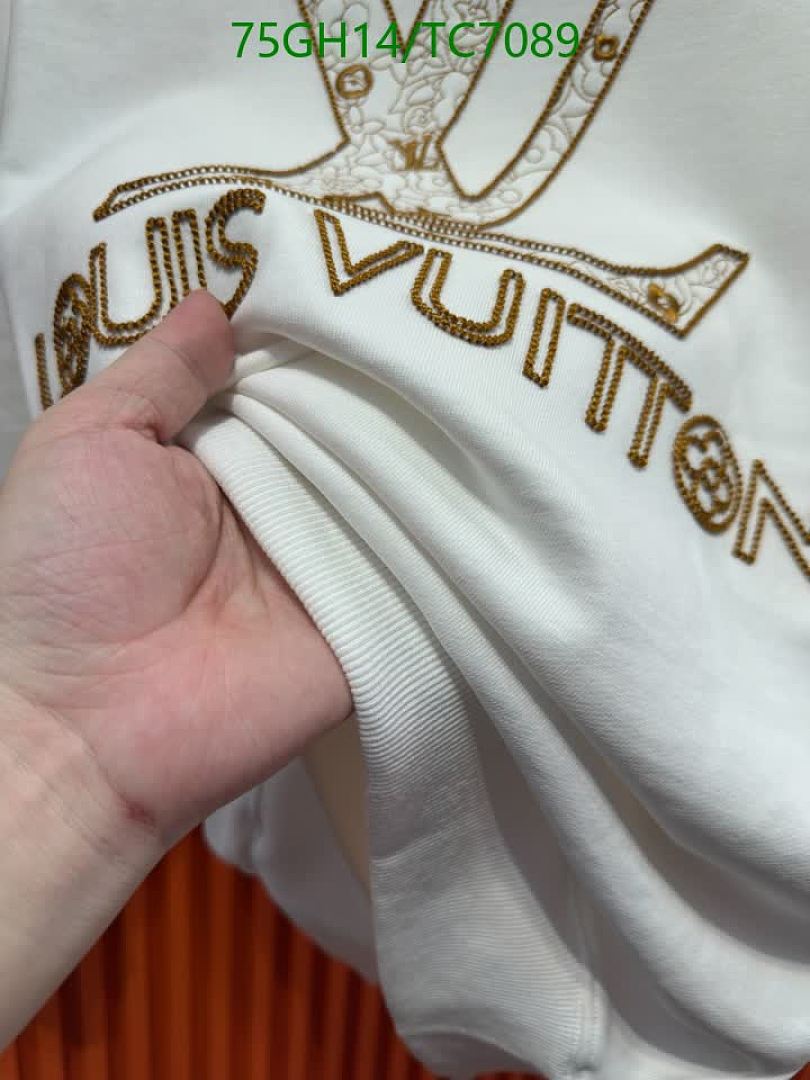 LV-Clothing Code: TC7089 $: 75USD
