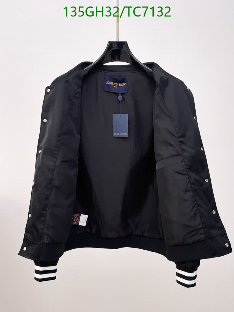 LV-Clothing Code: TC7132 $: 135USD