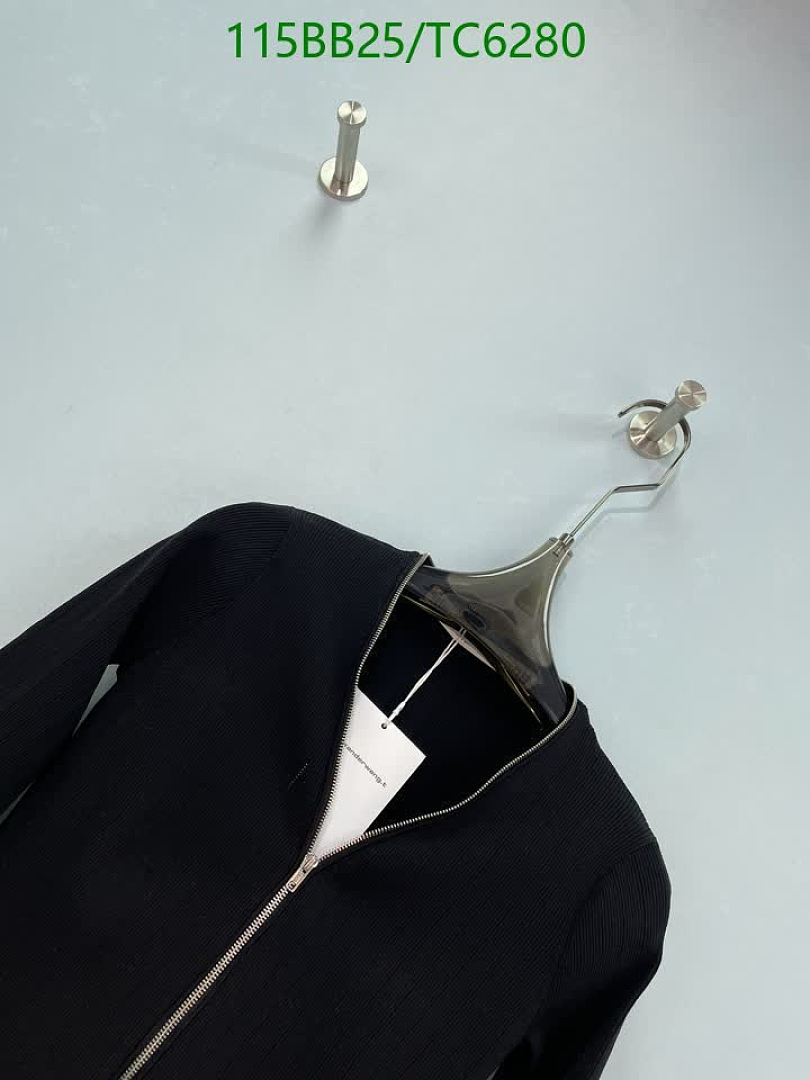 LV-Clothing Code: TC6280 $: 115USD