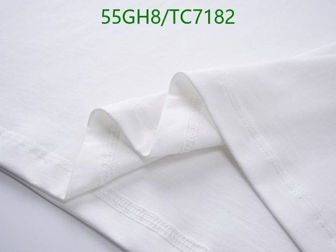 Burberry-Clothing Code: TC7182 $: 55USD