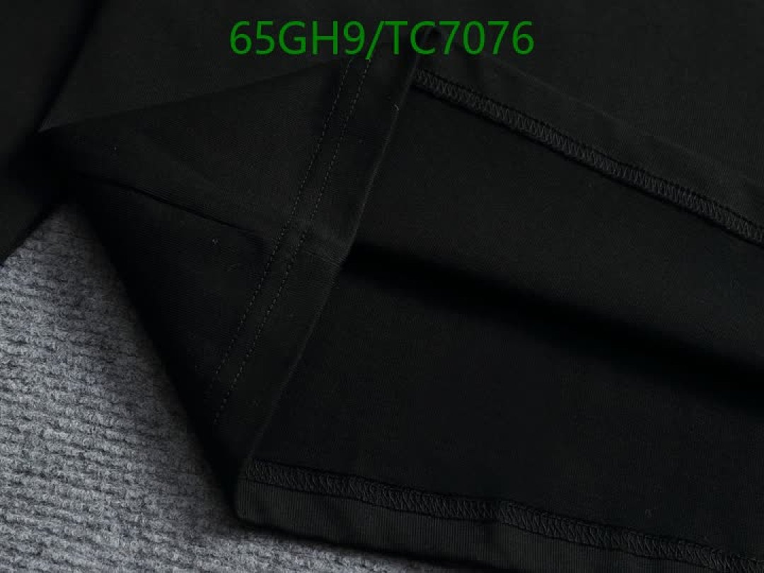 LV-Clothing Code: TC7076 $: 65USD