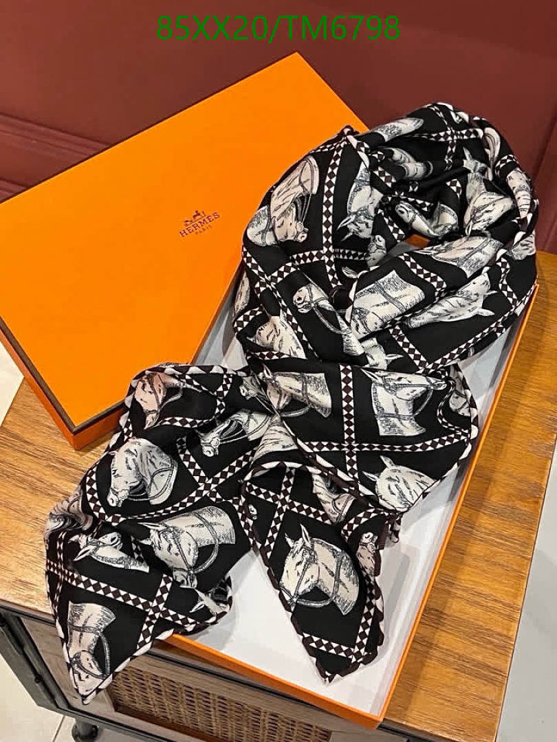 Hermes-Scarves Code: TM6798 $: 85USD
