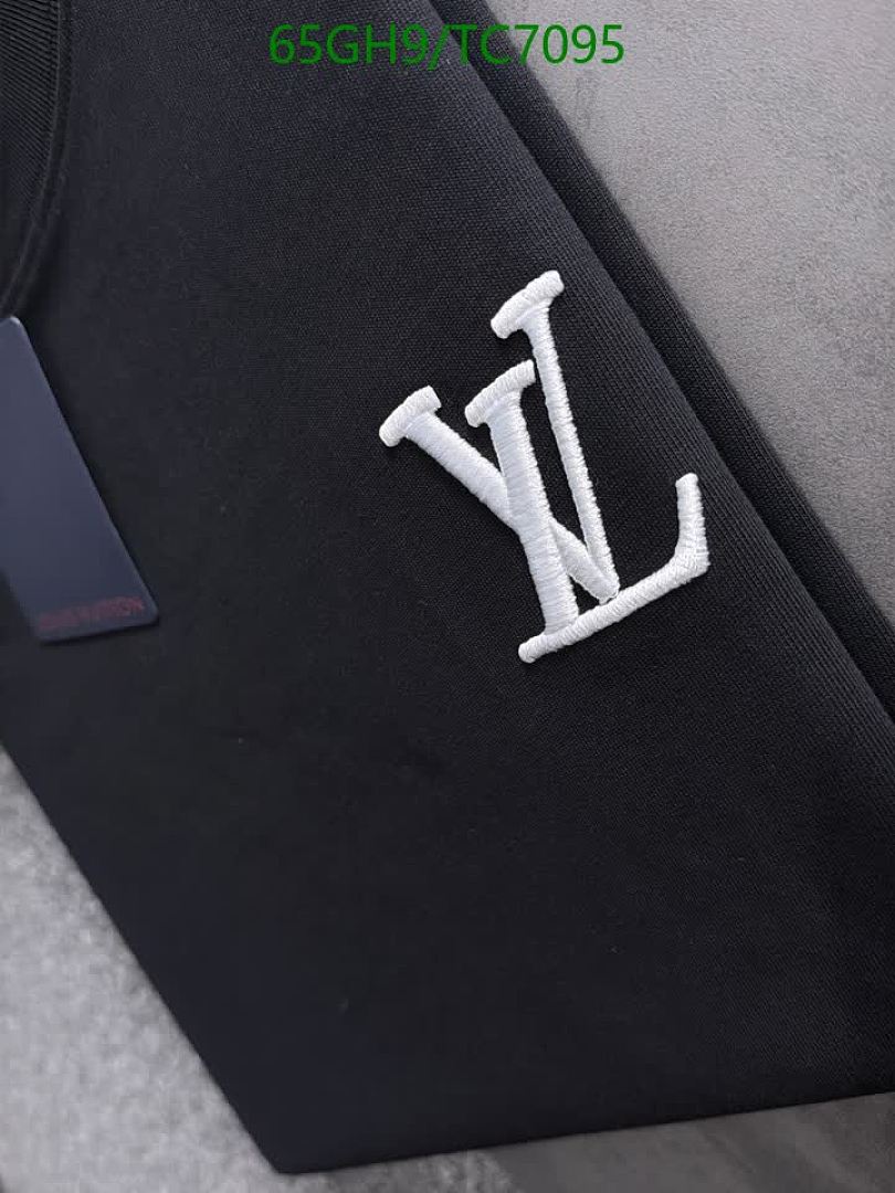 LV-Clothing Code: TC7095 $: 65USD