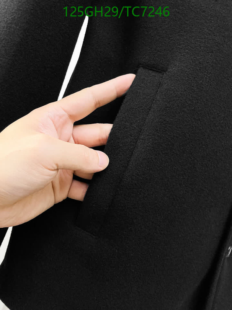 Burberry-Clothing Code: TC7246 $: 125USD