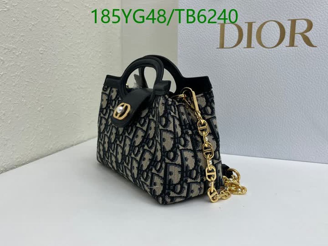Dior-Bags(5A) Code: TB6240 $: 185USD