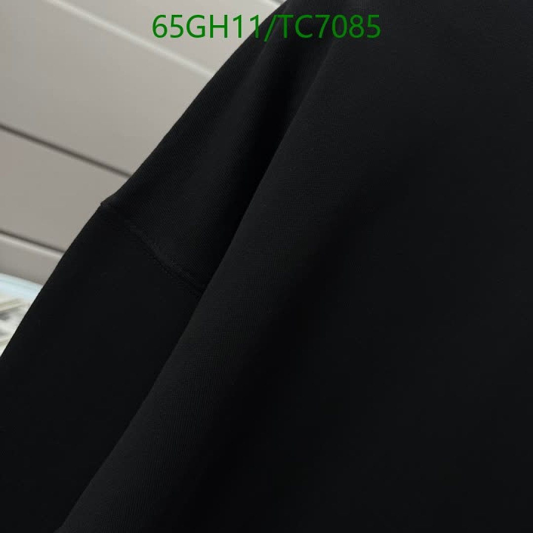 LV-Clothing Code: TC7085 $: 65USD