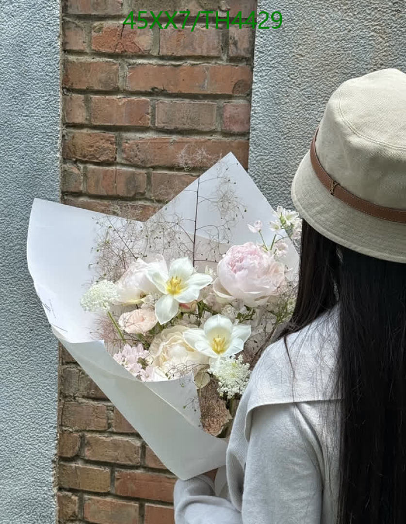 YSL-Hats Code: TH4429 $: 45USD