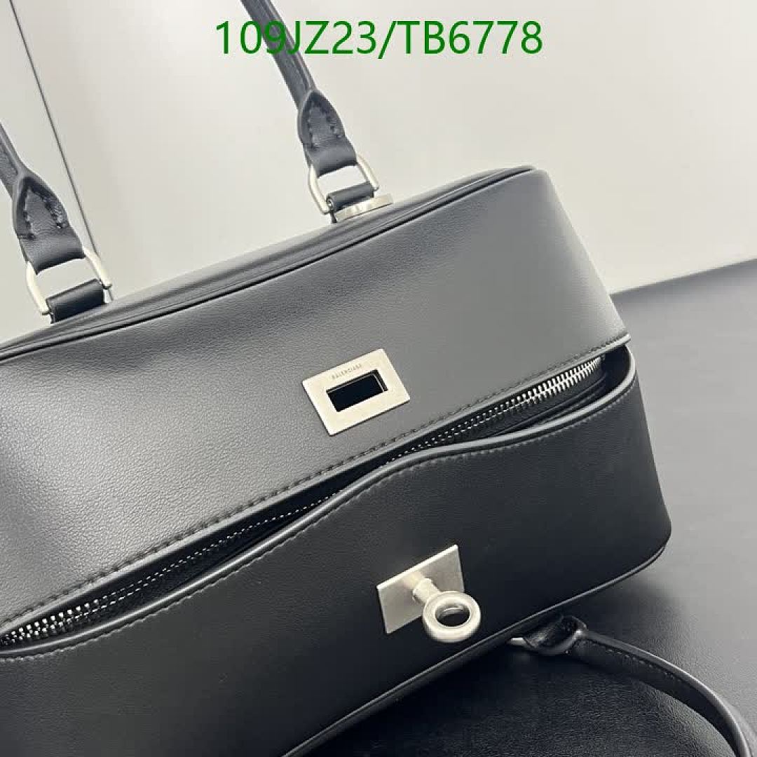 Balenciaga-Bags(4A) Code: TB6778 $: 109USD