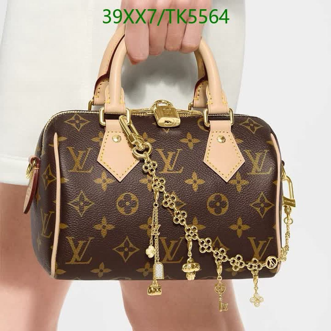 LV-Keychains & Bag Charms Code: TK5564 $: 39USD