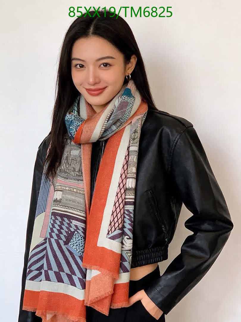 Hermes-Scarves Code: TM6825 $: 85USD